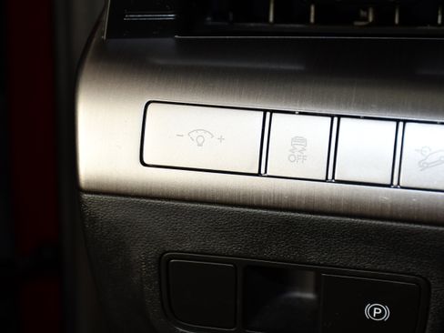 Used 2024 Hyundai Kona SEL AWD/4WD image 35