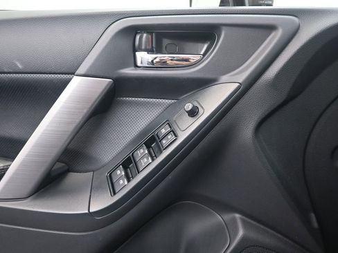 Used 2018 Subaru Forester 2.5i Premium image 14