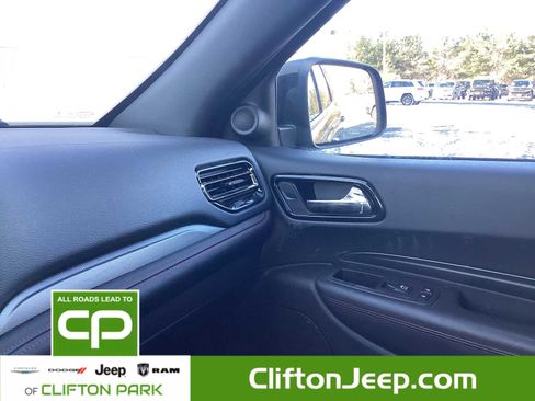 Certified 2023 Dodge Durango GT image 27