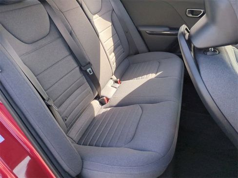 Certified 2025 Kia K4 EX image 24