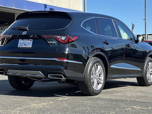 Certified 2025 Acura MDX FWD image 4