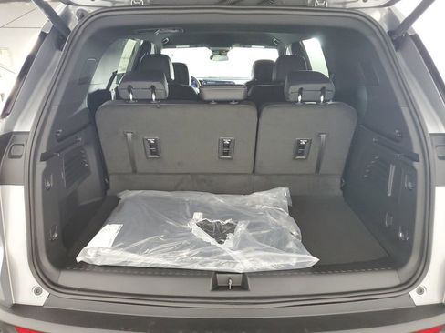 New 2026 Chevrolet Traverse LT w/ Midnight/Sport Edition FWD image 31