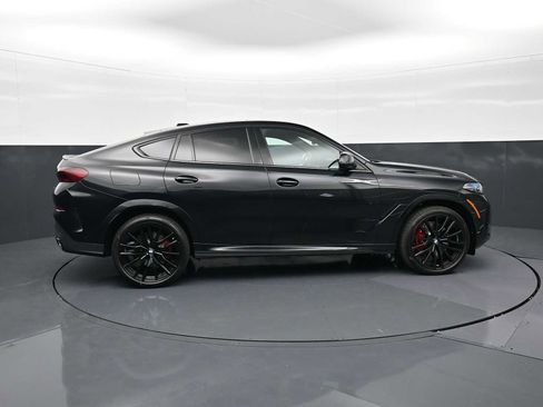 New 2026 BMW X6 xDrive40i w/ Executive Package AWD/4WD image 4