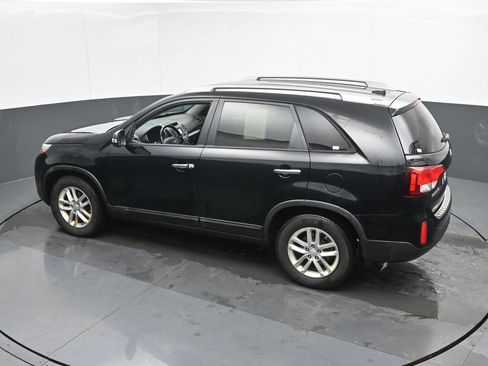 Used 2015 Kia Sorento LX image 41
