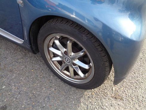 Used 2010 smart fortwo passion image 9