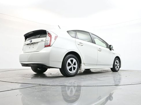 Used 2015 Toyota Prius Four image 29