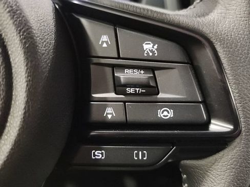 Used 2025 Subaru Forester Premium AWD/4WD image 25