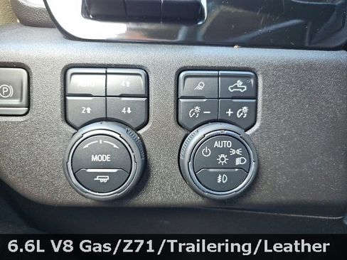 Used 2024 Chevrolet Silverado 3500 LTZ w/ LTZ Convenience Package image 19