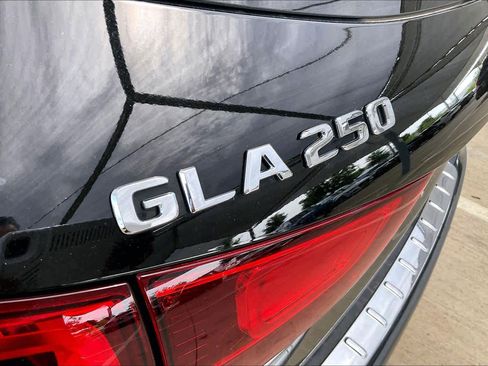 Used 2021 Mercedes-Benz GLA 250 image 30