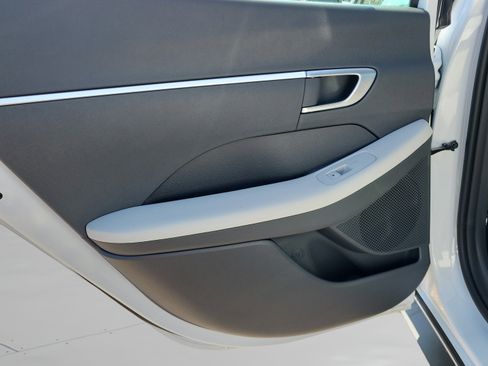 New 2026 Hyundai Sonata SE FWD image 6