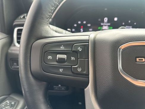 Used 2023 GMC Yukon Denali w/ Denali Reserve Package image 22