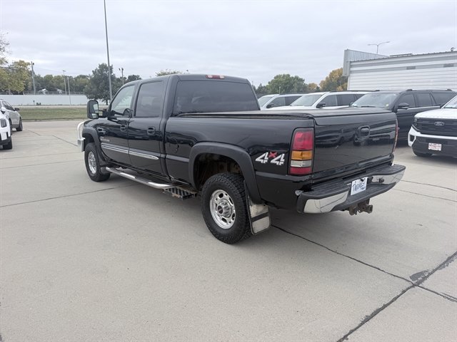 Used 2004 GMC Sierra 2500 SLT w/ Heavy-Duty Power Package AWD/4WD image 8