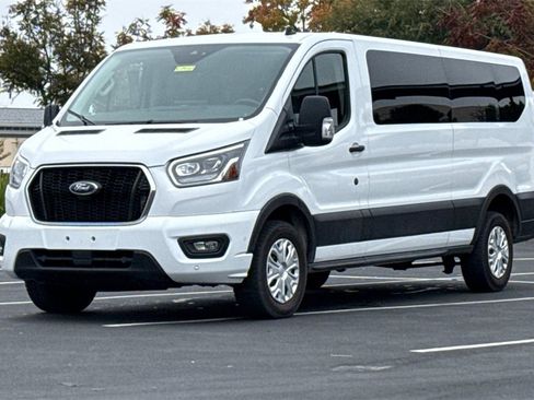 Used 2023 Ford Transit 350 XLT image 13