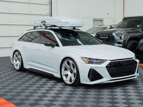 Used 2021 Audi RS 6 w/ Carbon Optic Package AWD/4WD image 13