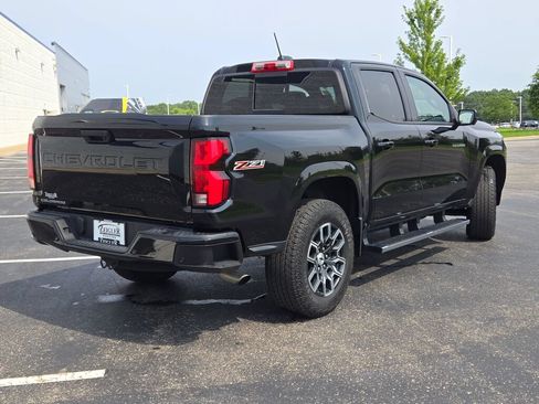 Used 2024 Chevrolet Colorado Z71 w/ Z71 Convenience Package 2 AWD/4WD image 12