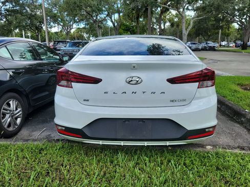 Used 2020 Hyundai Elantra SE w/ Convenience Package (C2) FWD image 5