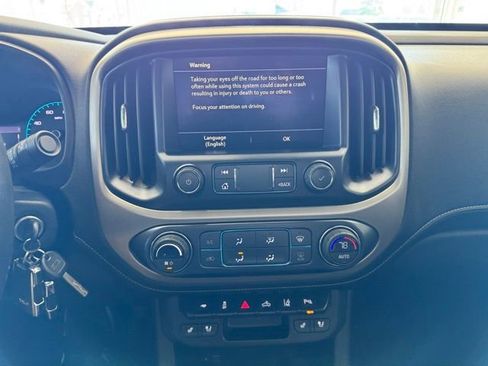 Used 2021 GMC Canyon Denali image 13