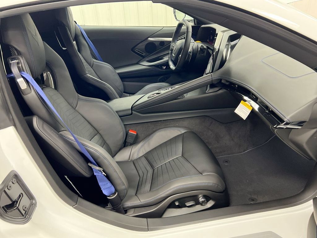 New 2026 Chevrolet Corvette E-Ray w/ Stealth Interior Trim Package AWD/4WD image 22