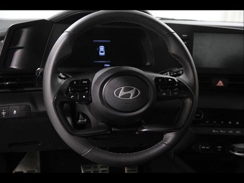 Certified 2025 Hyundai Elantra Sport image 7