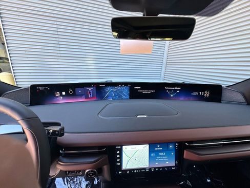 New 2025 Lincoln Navigator Reserve image 32