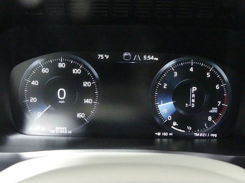 Used 2017 Volvo XC90 T6 Momentum w/ Vision Package AWD/4WD image 34