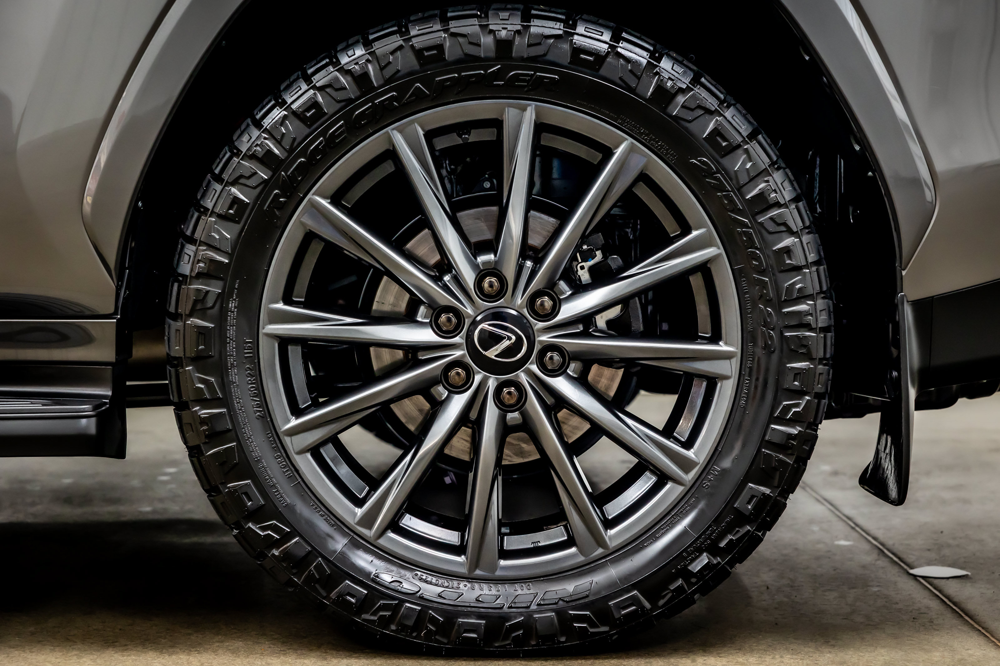 Used 2024 Lexus LX 600 F Sport AWD/4WD image 38