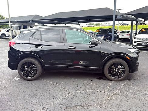 Used 2024 Buick Encore GX Sport Touring AWD/4WD image 4