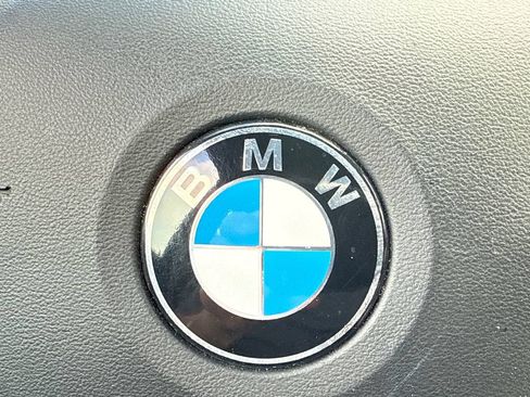 Used 2023 BMW 330i Sedan w/ Premium Package RWD image 19
