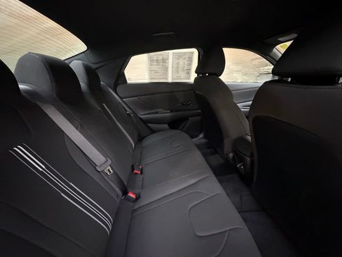 Used 2025 Hyundai Elantra SEL w/ Cargo Package FWD image 29