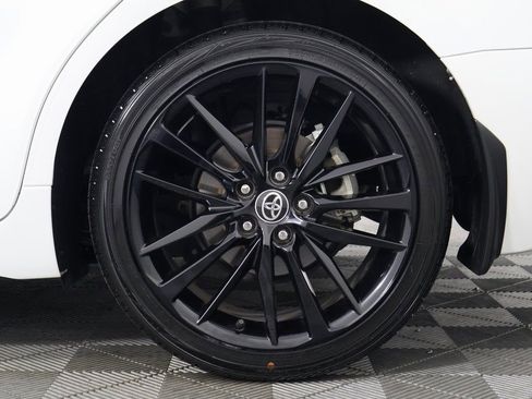 Used 2021 Toyota Camry XSE image 16