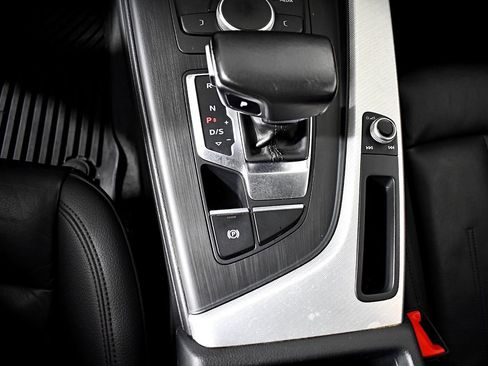 Used 2018 Audi A4 2.0T Premium w/ Convenience Package image 32