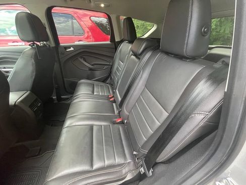 Used 2016 Ford Escape Titanium FWD image 9