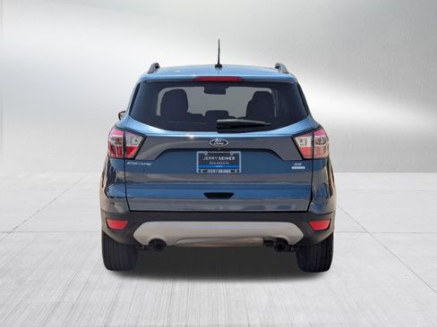 Used 2018 Ford Escape SE FWD image 4