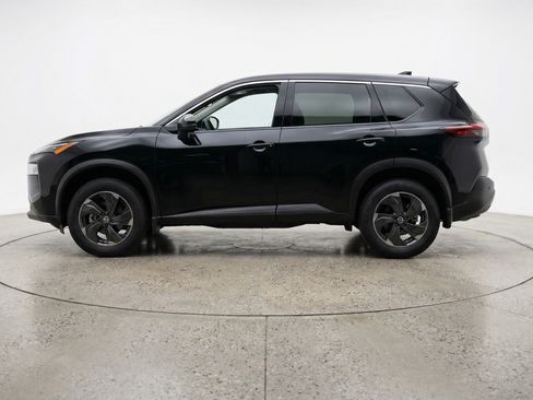 Used 2025 Nissan Rogue SV image 5