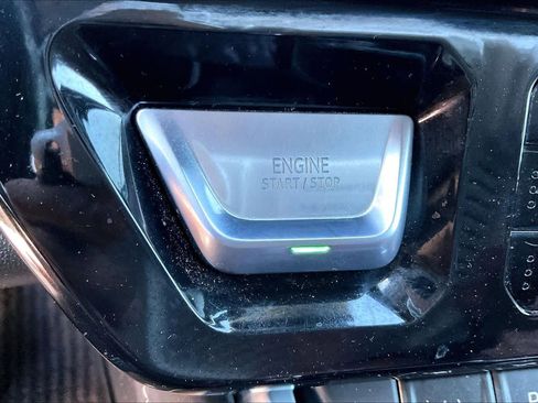 Used 2023 GMC Sierra 1500 Denali Ultimate image 32