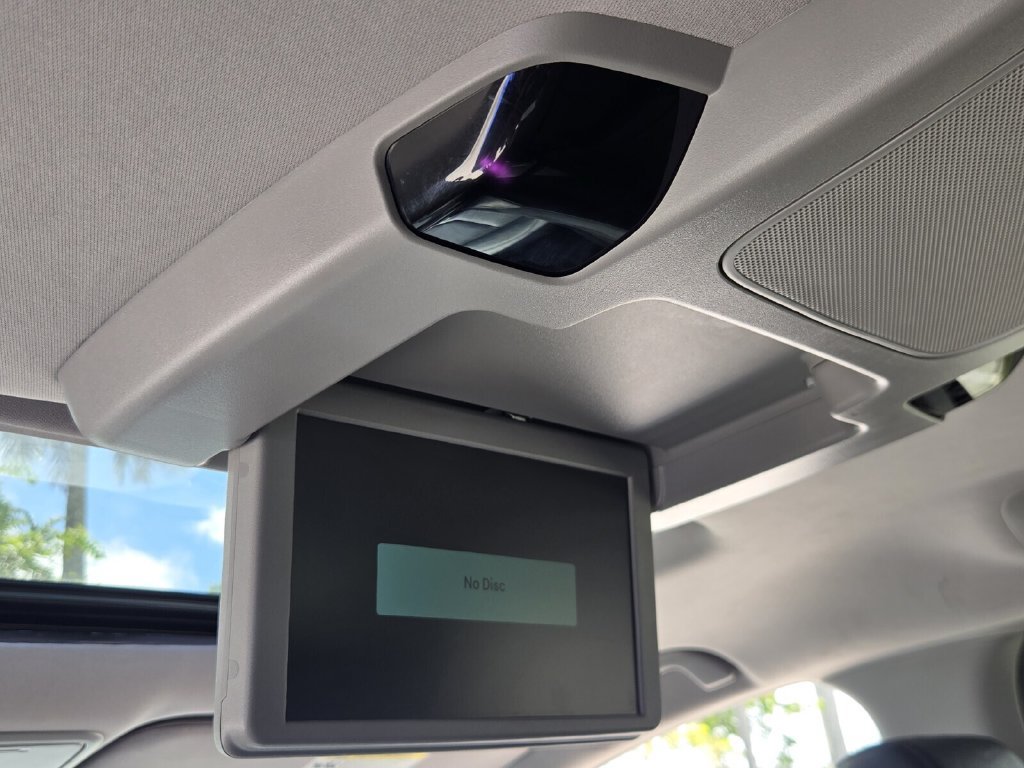 Certified 2024 Honda Odyssey Touring image 14