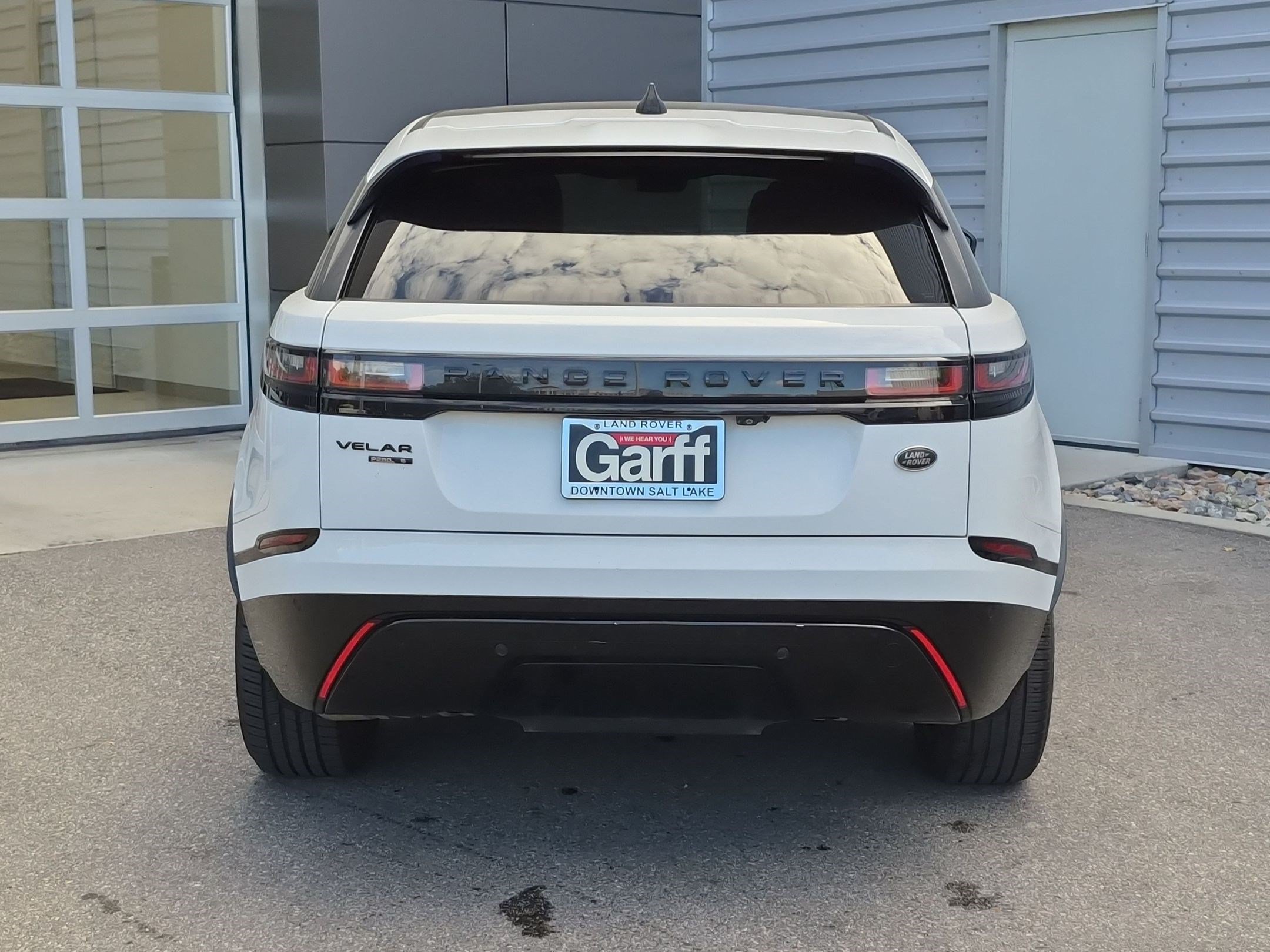 Used 2020 Land Rover Range Rover Velar R-Dynamic S AWD/4WD image 9