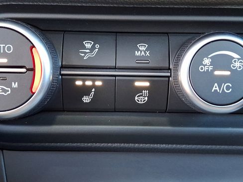 Used 2022 Alfa Romeo Stelvio Ti image 27