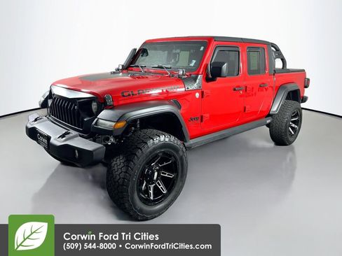 Used 2020 Jeep Gladiator Sport w/ Quick Order Package 24S image 5