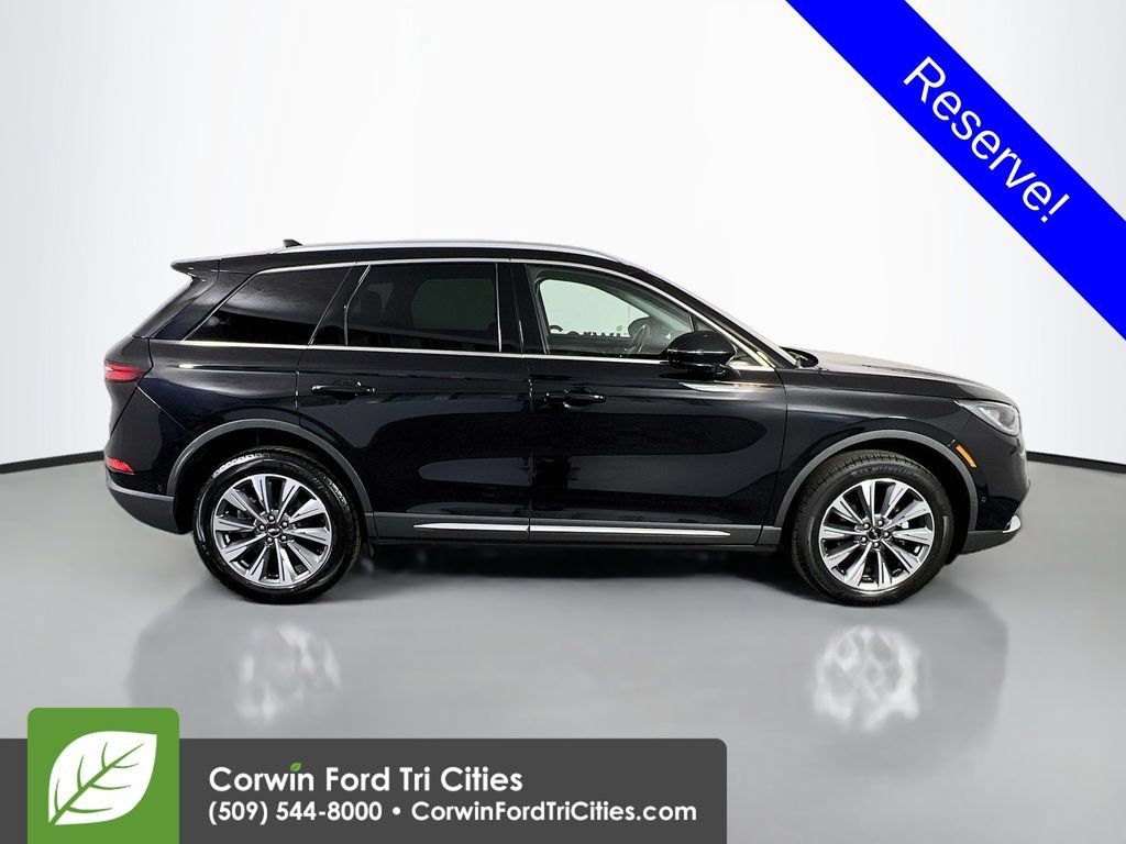Used 2022 Lincoln Corsair Reserve w/ Equipment Group 201A AWD/4WD image 18