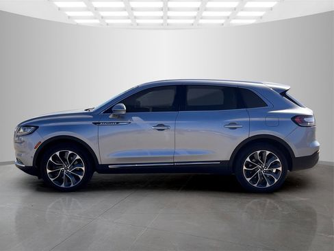 Used 2021 Lincoln Nautilus Reserve w/ Equipment Group 201A image 8