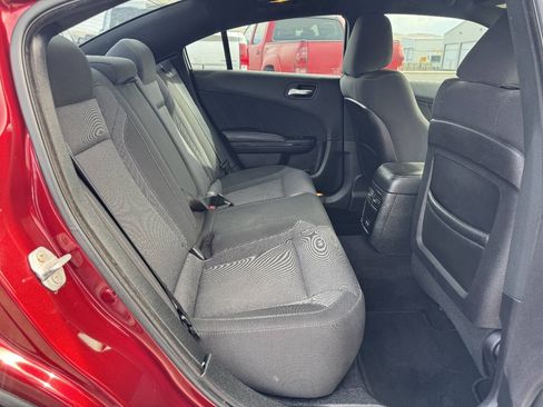 Used 2019 Dodge Charger SXT w/ Blacktop Package RWD image 5