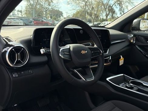 New 2026 Chevrolet Equinox LT w/ Safety and Technology Package FWD image 23