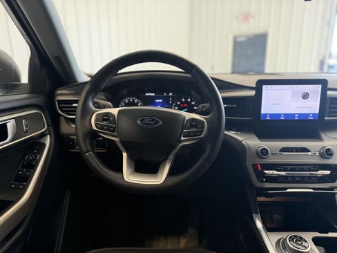 Used 2023 Ford Explorer XLT w/ Equipment Group 202A image 15