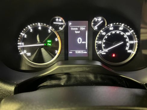 Used 2021 Lexus GX 460 Premium AWD/4WD image 22