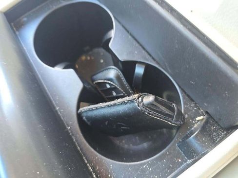 Used 2023 Lexus GX 460 Premium w/ Premium Package image 8