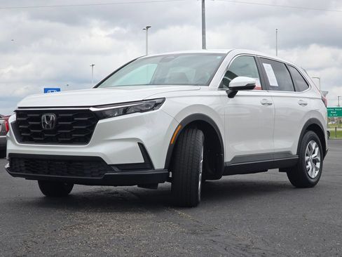 Used 2025 Honda CR-V LX image 11