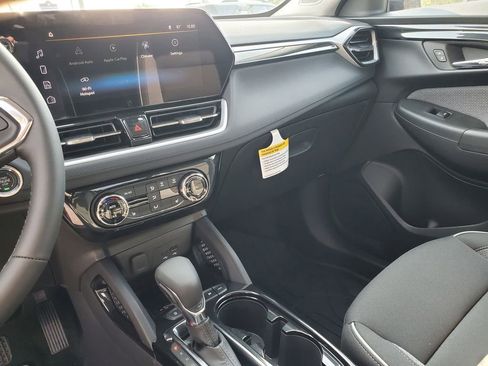 New 2026 Chevrolet TrailBlazer LT w/ Convenience Package image 16
