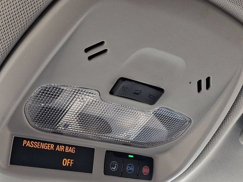 Certified 2024 Chevrolet Trax LT FWD image 27