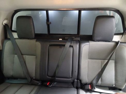 Used 2021 Nissan Titan S w/ S Utility Package image 40